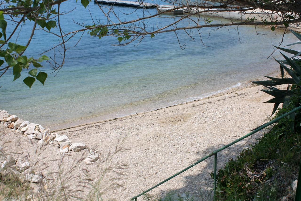 Apartments And Rooms By The Sea Supetarska Draga - Gornja, Rab - 11579 Zewnętrze zdjęcie