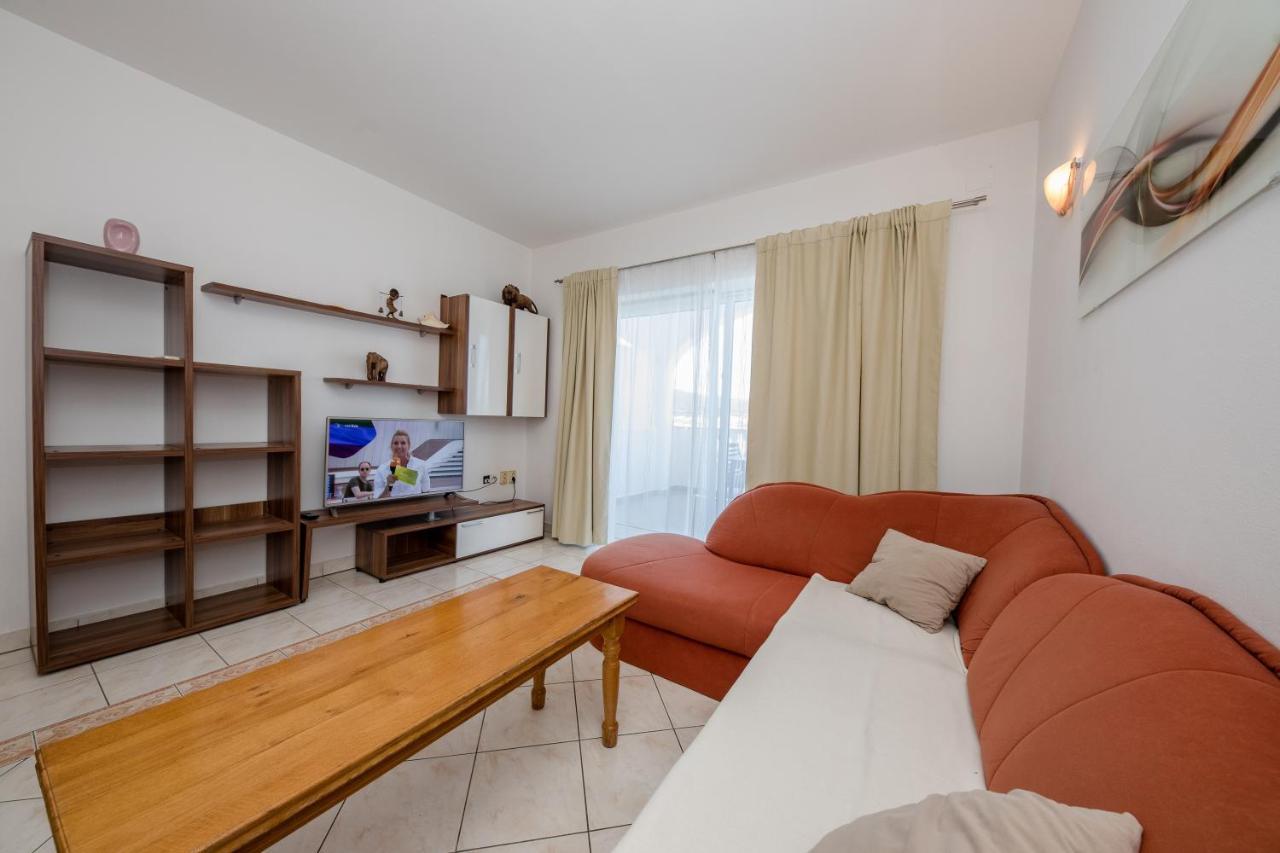 Apartments And Rooms By The Sea Supetarska Draga - Gornja, Rab - 11579 Zewnętrze zdjęcie
