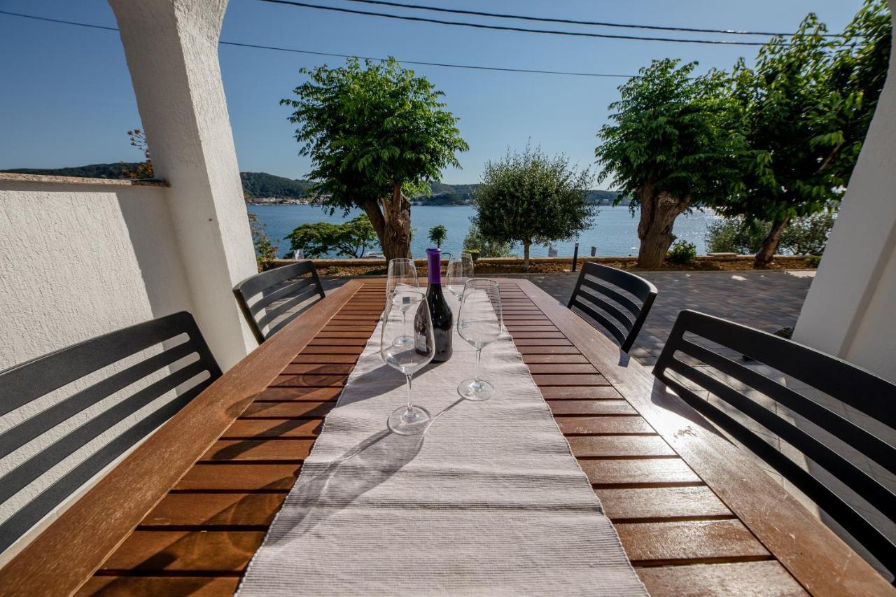 Apartments And Rooms By The Sea Supetarska Draga - Gornja, Rab - 11579 Zewnętrze zdjęcie