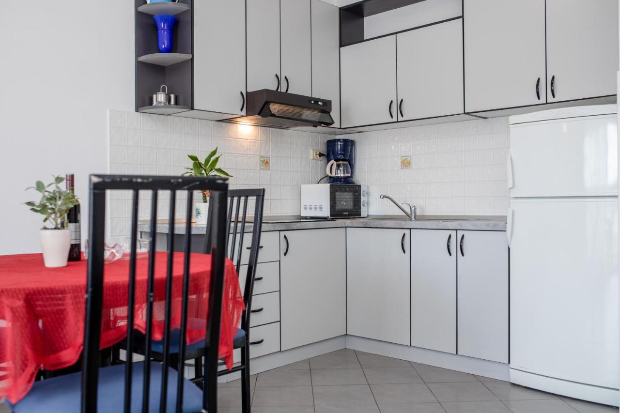 Apartments And Rooms By The Sea Supetarska Draga - Gornja, Rab - 11579 Zewnętrze zdjęcie