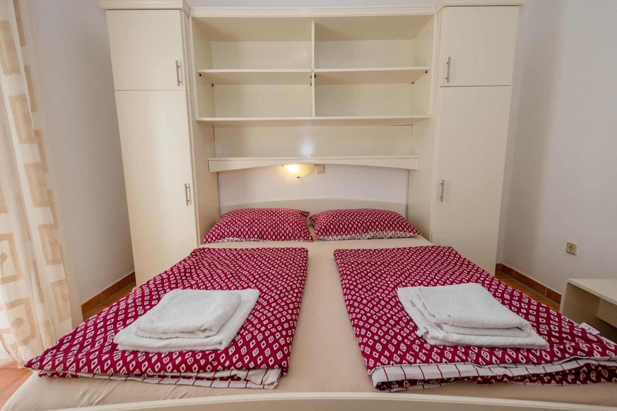 Apartments And Rooms By The Sea Supetarska Draga - Gornja, Rab - 11579 Pokój zdjęcie