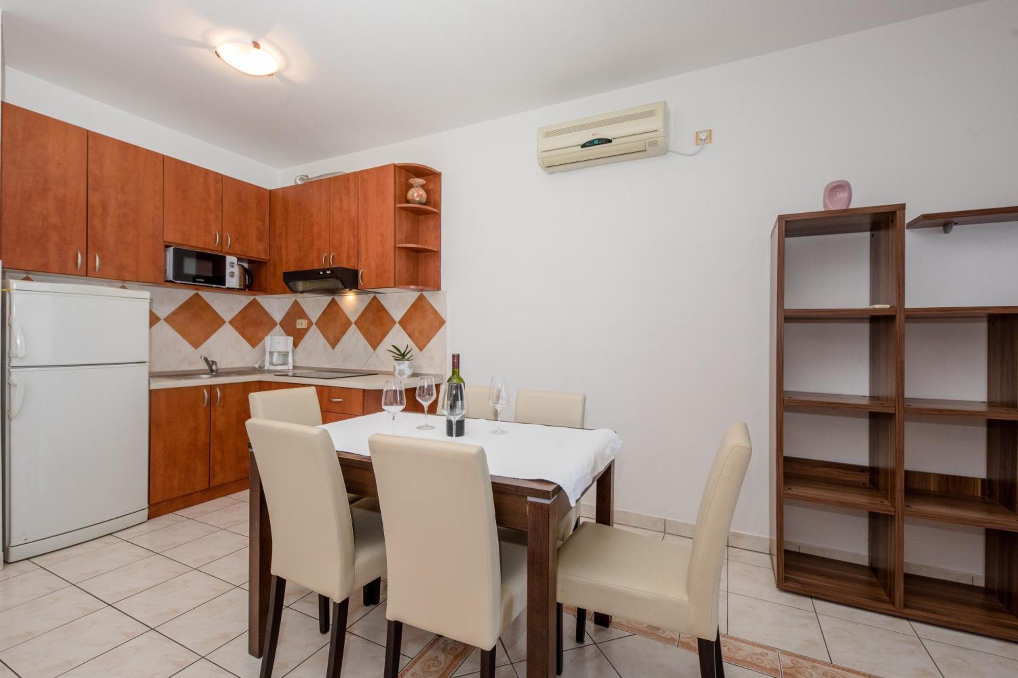 Apartments And Rooms By The Sea Supetarska Draga - Gornja, Rab - 11579 Pokój zdjęcie